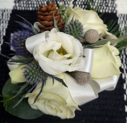 Winter Pinecone Corsage 